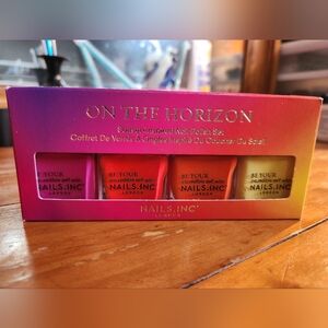 Nails.inc London set